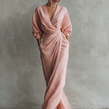 Taylor - Vestido maxi minimalista em rosa com decote em V, em mistura de linho, para mulher