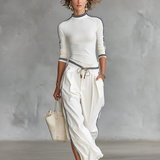 Conjunto desportivo com calças largas e cordão