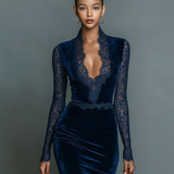 Vestido midi de veludo com decote em V e renda