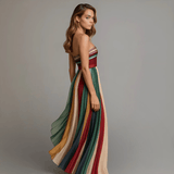 Vestido comprido e colorido sem mangas
